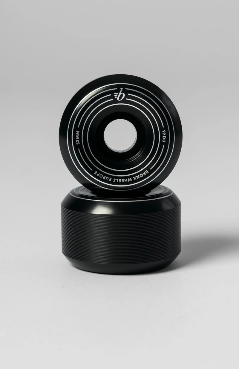 Europe - Angled Shape 99A, 53mm, SELECT Formula - black