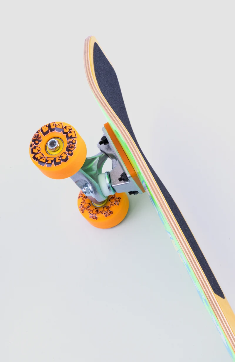 KIDS mini SMASHER Skateboard COMPLETE