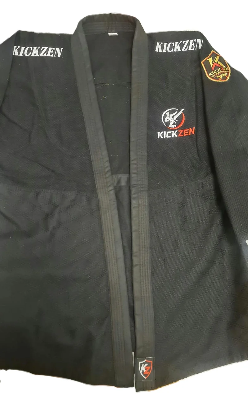 Judo Gi – Kampfsportanzug für Kinder & Erwachsene | Weiß, Schwarz, Blau