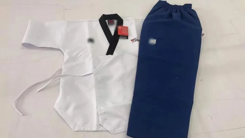 MOOTO Poomsae-Dobok Senior Dan für Damen und Herren