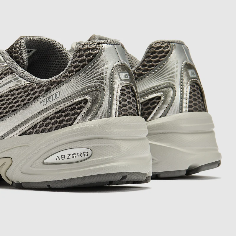 New Balance Older Kids 740 (GS)