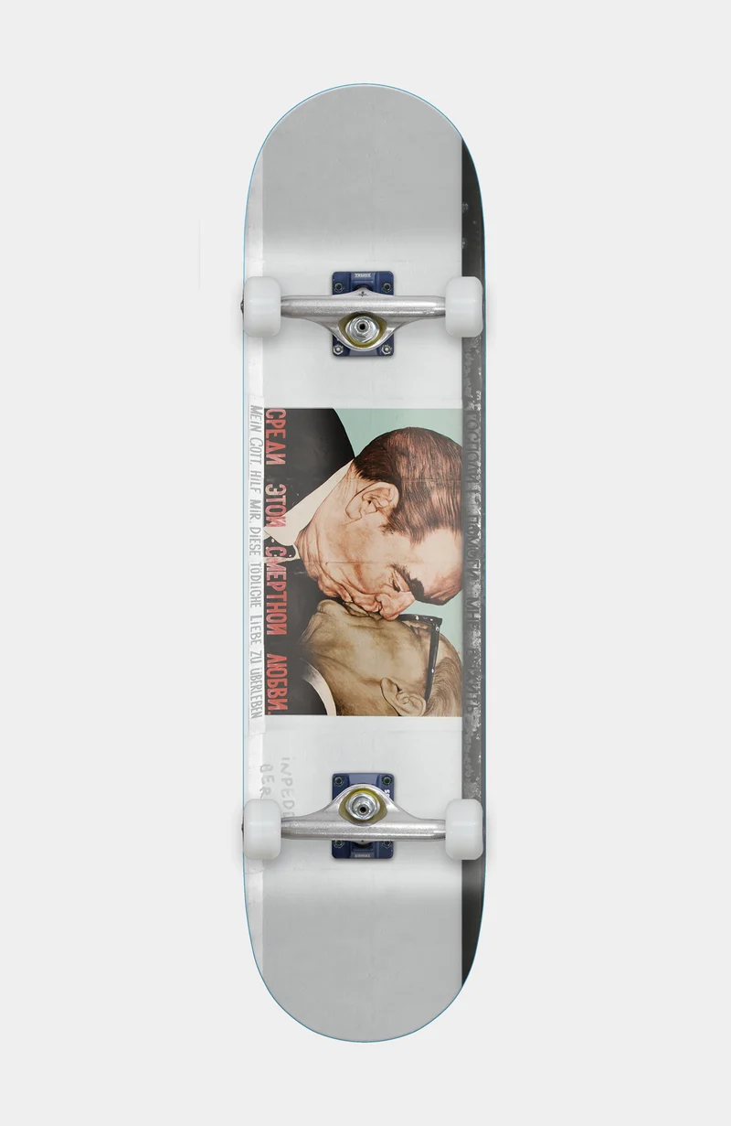 Berlin Wall - Skateboard Prem Complete