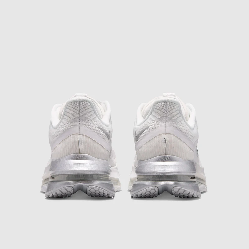 Nike Womens Pegasus Premium Ess
