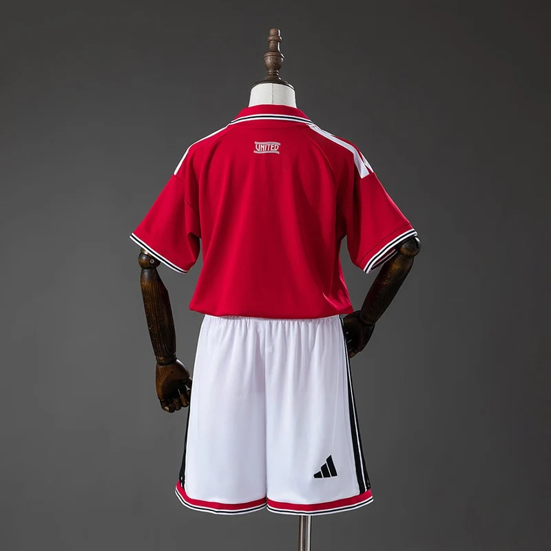 Kinder-Set Manchester United Heimtrikot 26/27 Trikot und Shorts