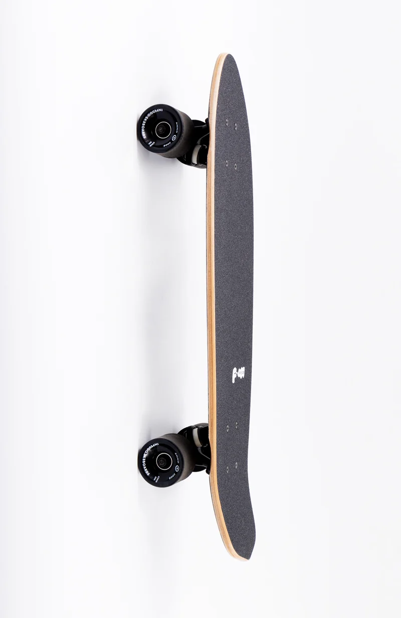 Black Carpet - Cruiser Skateboard 26