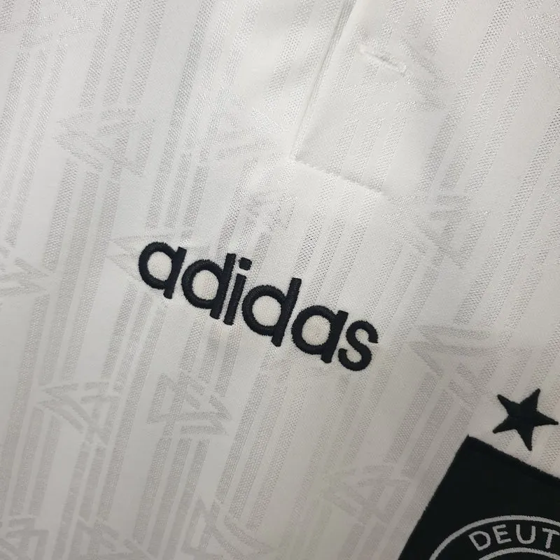 Deutschland Heimtrikot 1996 Herren Fan-version (Retro)