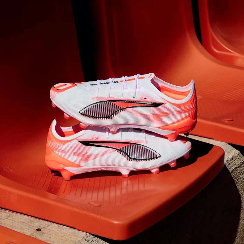 Puma ULTRA 5 ULTIMATE FG - white