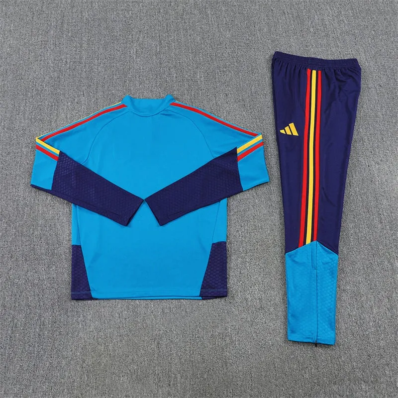 Spanien Trainingsanzug 26/27 Herren Jacke und Hose Hellblau