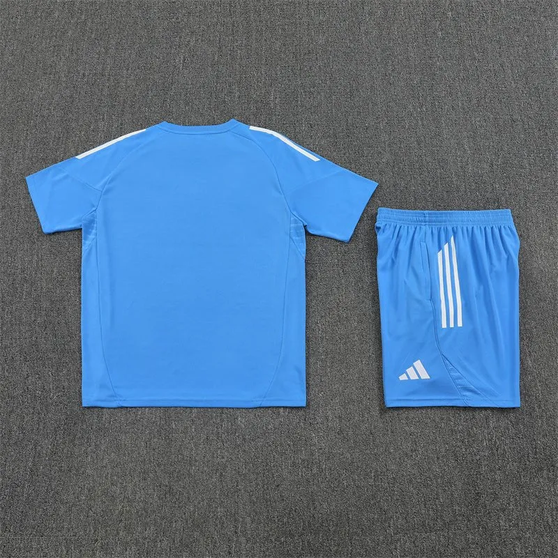 Real Madrid Trainingsset 25/26 Trikot und Shorts Blau