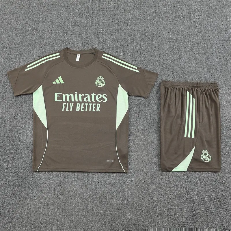 Real Madrid Trainingsset 25/26 Trikot und Shorts Dunkelgrau