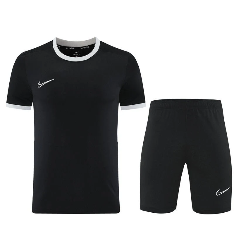 Nike Set Herren Trikot und Shorts Schwarz