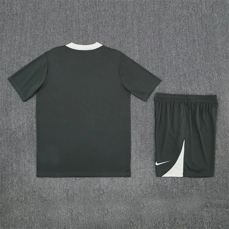 Chelsea Trainingsset 25/26 Trikot und Shorts Schwarz
