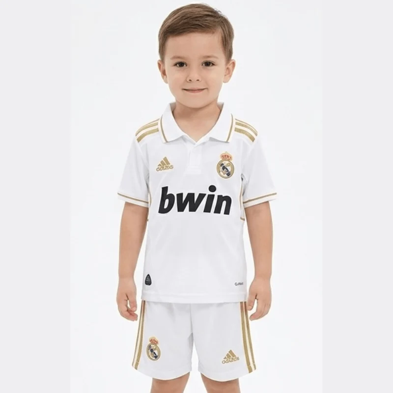 Kinder-Set Real Madrid Heim 11/12 (Retro)