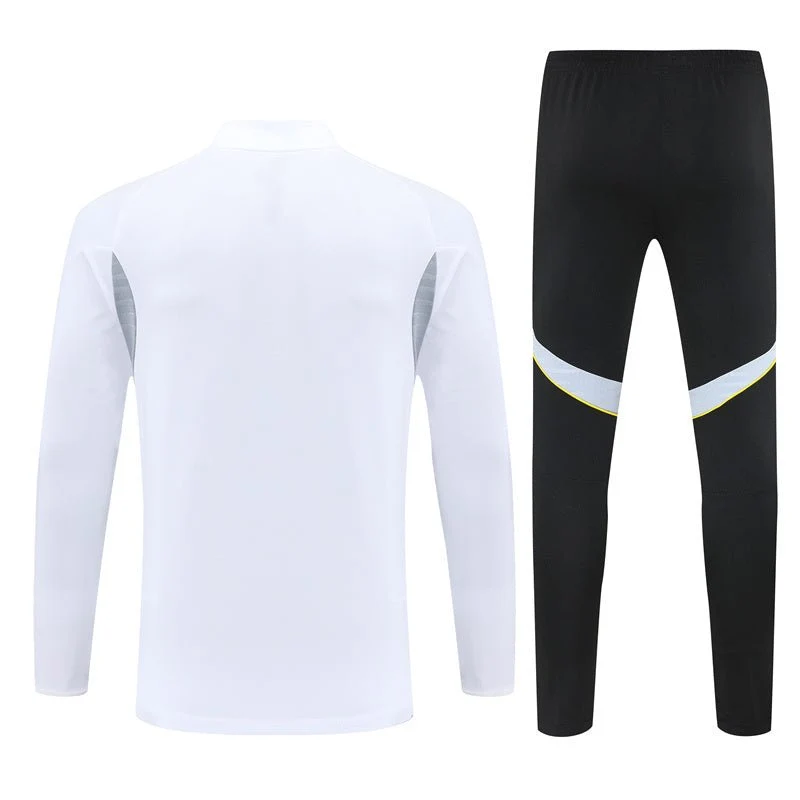Real Madrid Trainingsanzug 25/26 Jacke Weiß und Hose Schwarz
