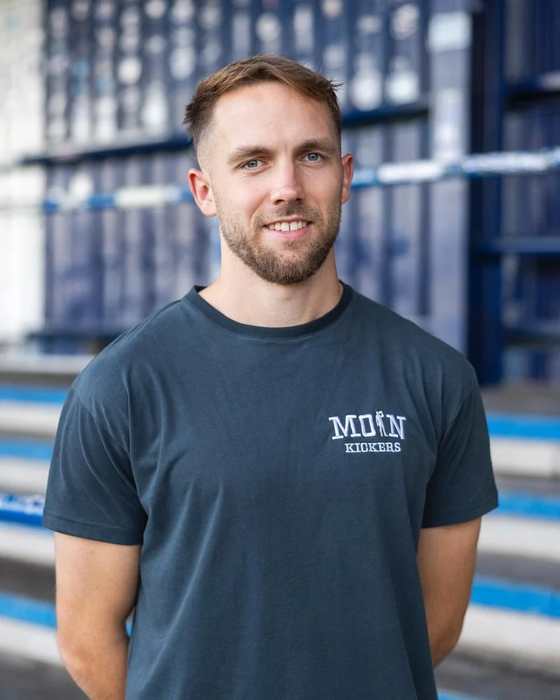 Kickers X Derbe T-Shirt – Schlichte Streetwear mit Statement