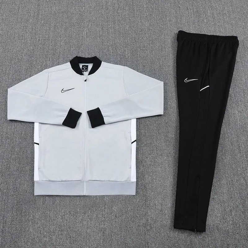 Nike Trainingsanzug Jacke Grau und Hose Schwarz Herren