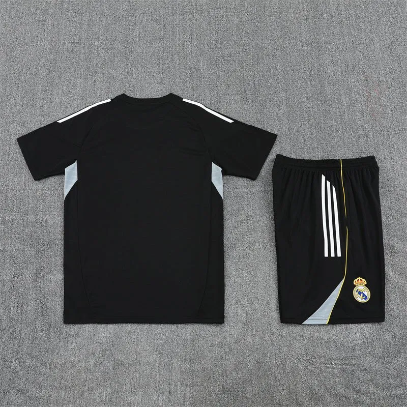 Real Madrid Madrid Trainingsset 25/26 Trikot und Shorts Schwarz