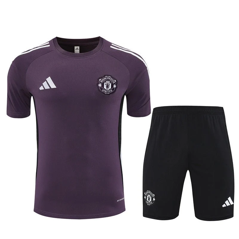 Manchester United Trainingsset 25/26 Trikot Lila und Shorts