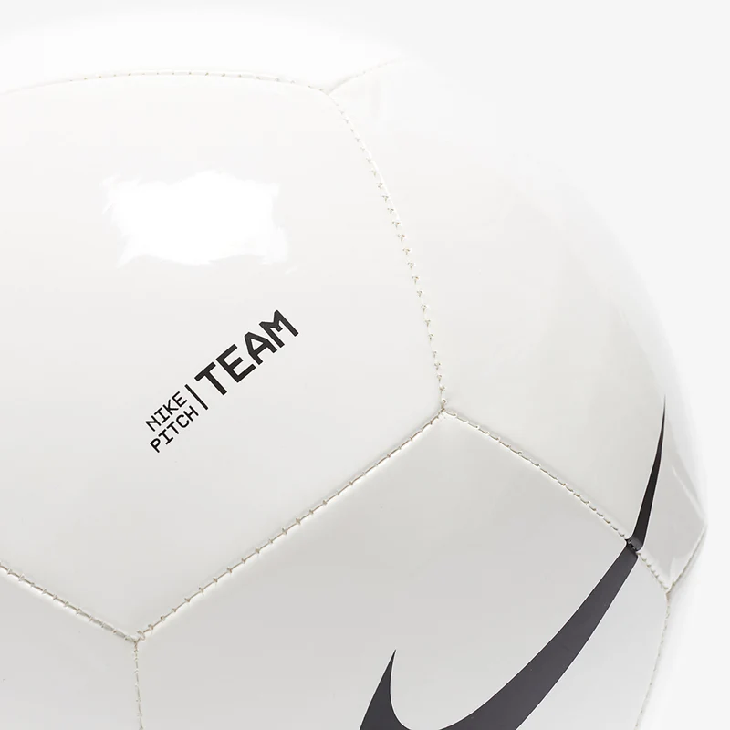 Nike Pitch Team Fußball