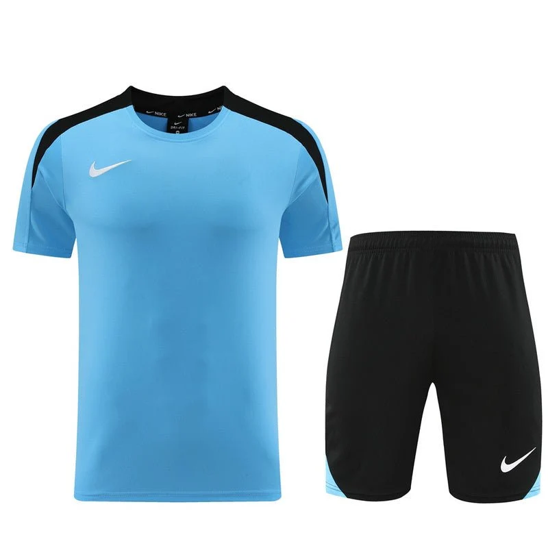 Nike Set Herren Trikot und Shorts