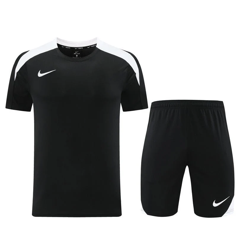 Nike Set Herren Trikot und Shorts