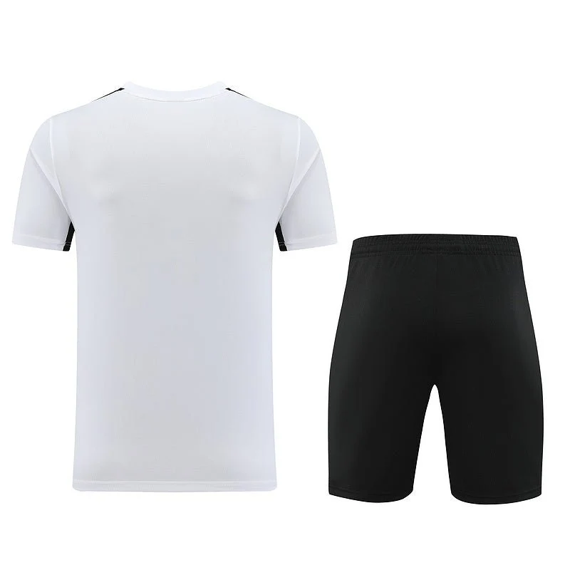 Nike Set Herren Trikot und Shorts