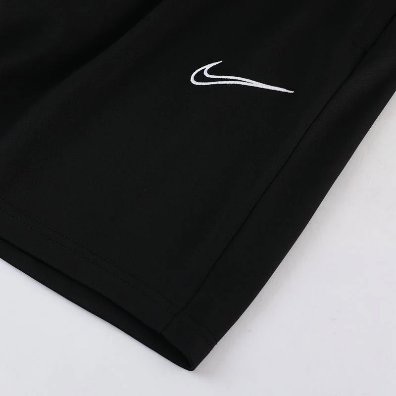 Nike Set Herren Trikot und Shorts