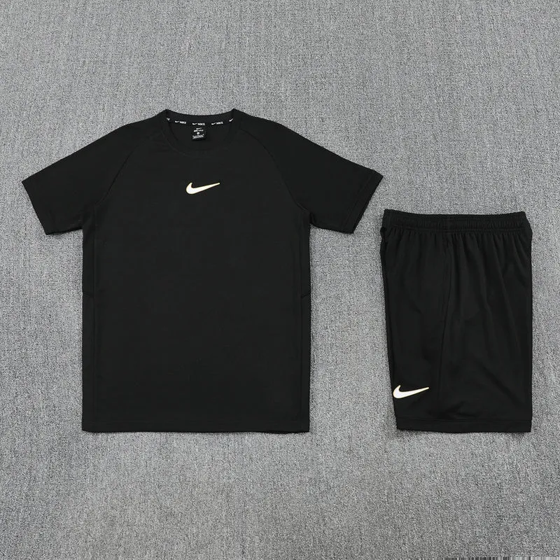 Nike Herren Set Trikot und Shorts Schwarz