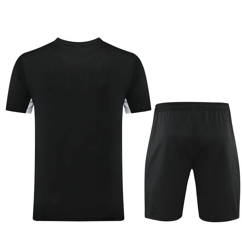 Nike Set Herren Trikot und Shorts