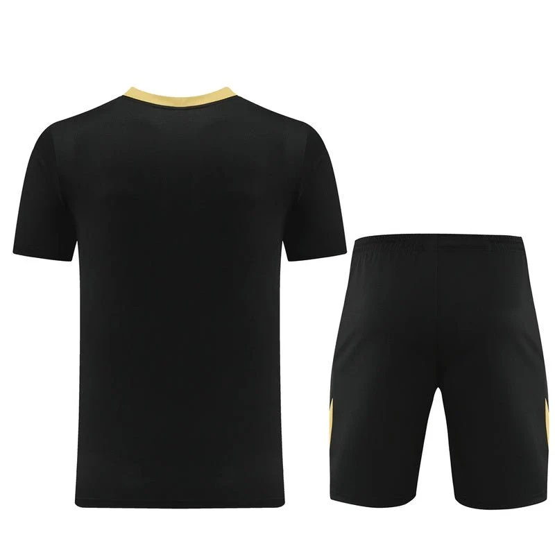 Nike Set Herren Trikot und Shorts
