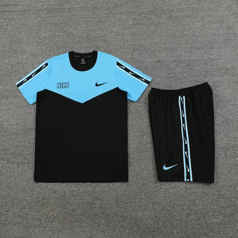 Nike Set Herren Trikot und Shorts