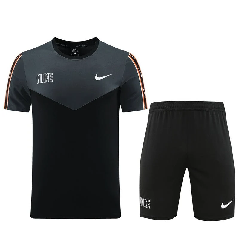 Nike Set Herren Trikot und Shorts