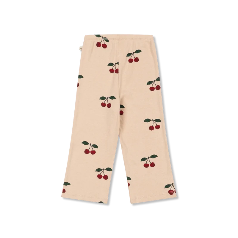 Ella Hosen