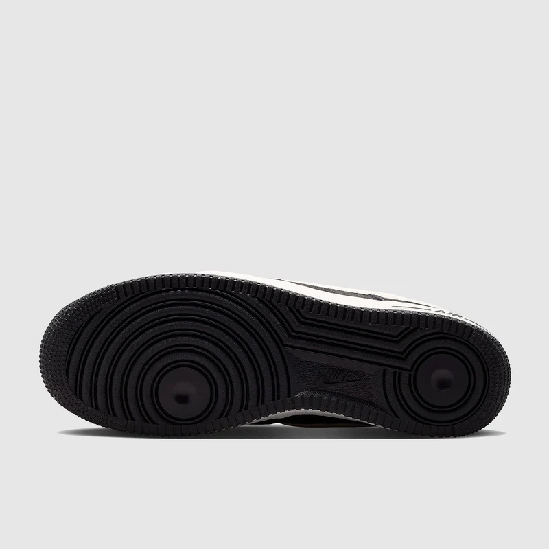 Nike Sportswear Air Force 1 '07 LV8