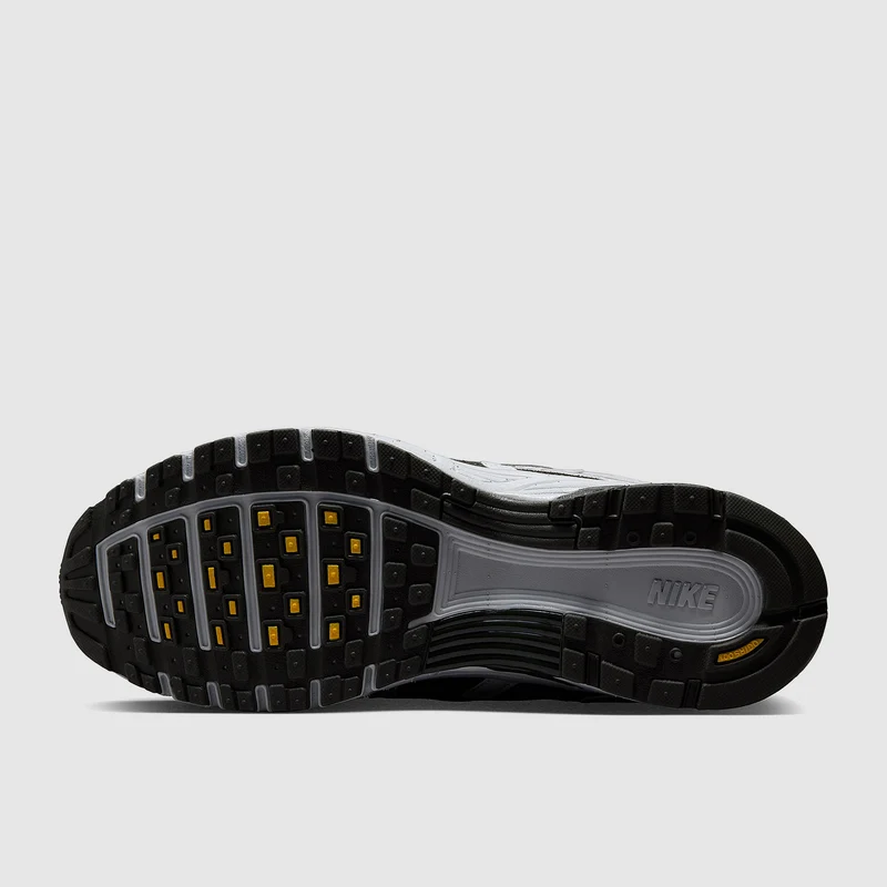 Nike Sportswear P-6000