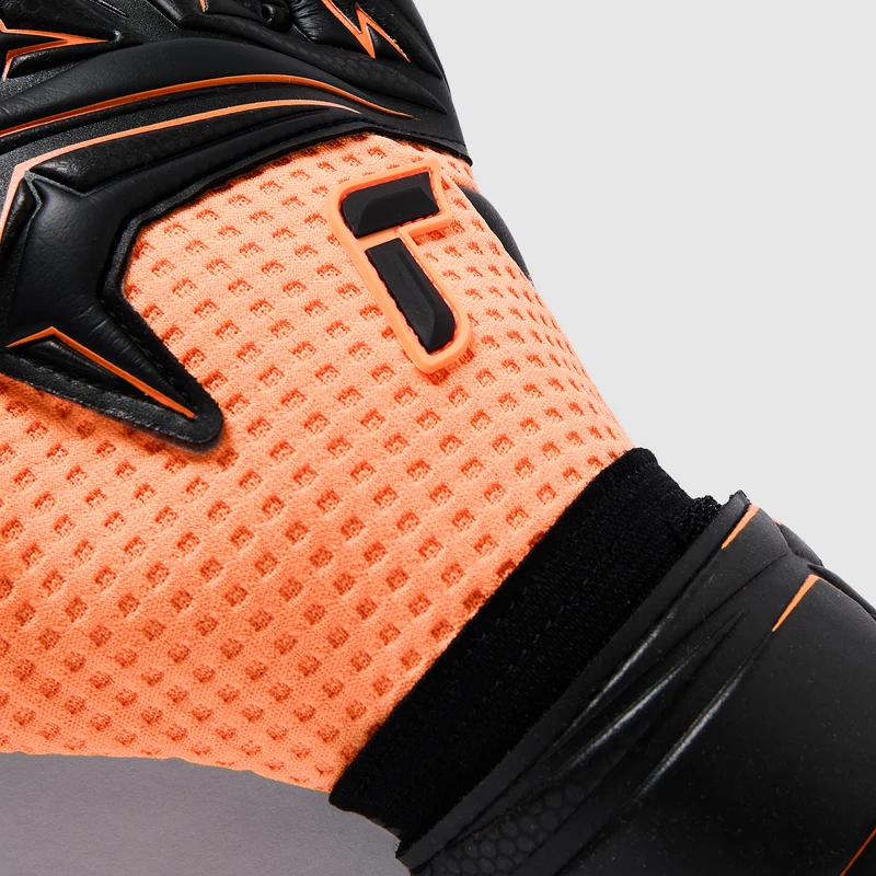 Reusch Attrakt Gold X Outlast GK Gloves