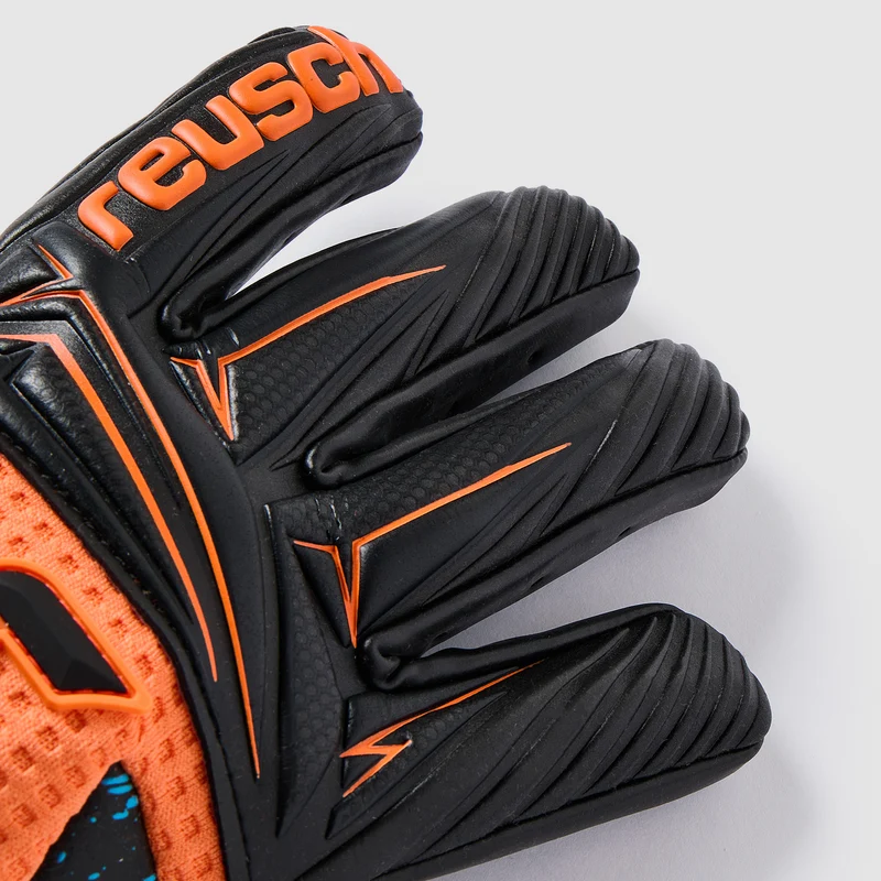 Reusch Attrakt Fusion Outlast GK Gloves