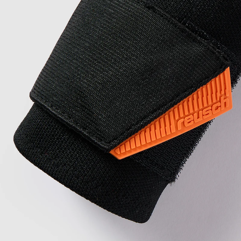 Reusch Attrakt Fusion Outlast GK Gloves