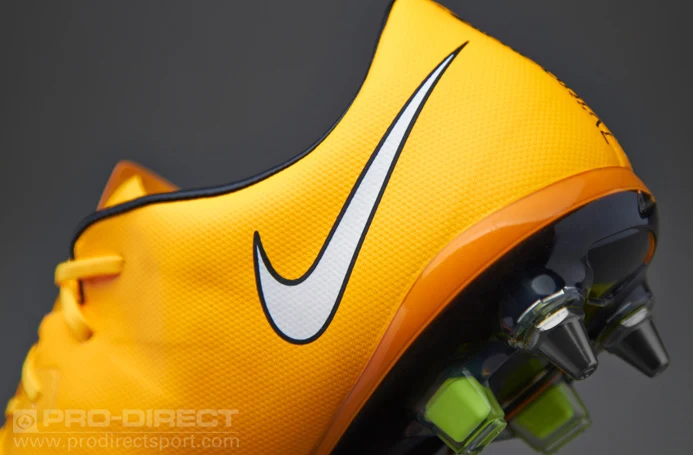 Nike Mercurial Vapor X SG-Pro Fußballschuhe