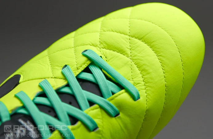 Nike Tiempo Legend IV SG Pro Fußballschuhe