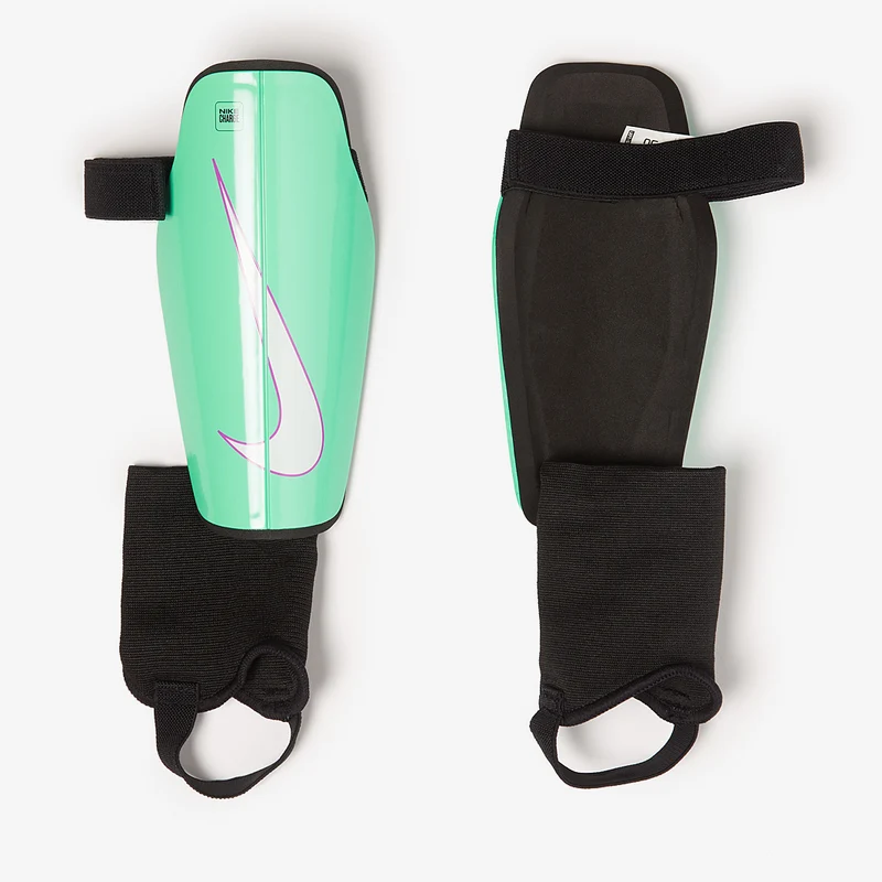 Nike Charge Guard