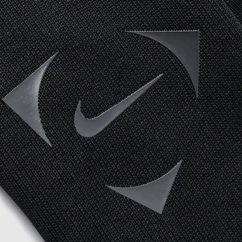 Nike Therma-Fit Academy Gloves