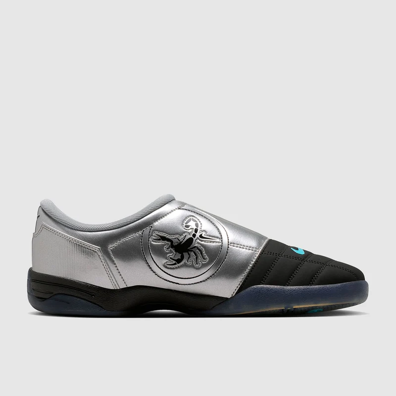 Nike Sportswear T-90