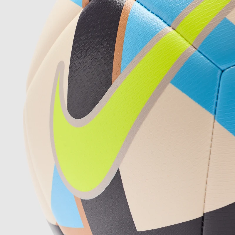 Nike Maestro Futsal Football