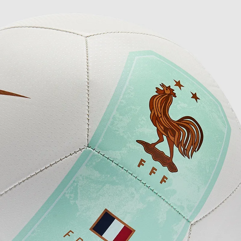 Nike France 2026 Pitch Football