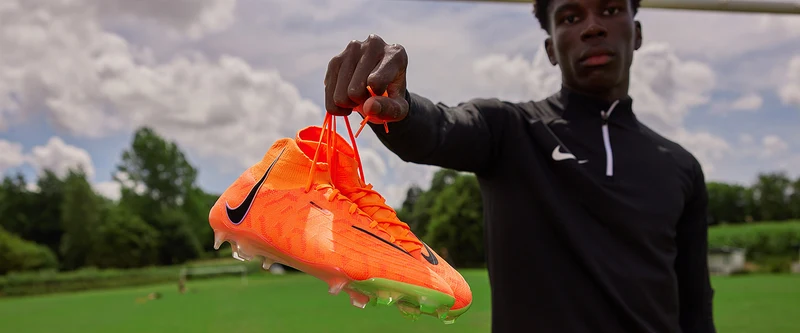 Nike Damen Phantom Luna Elite NU FG