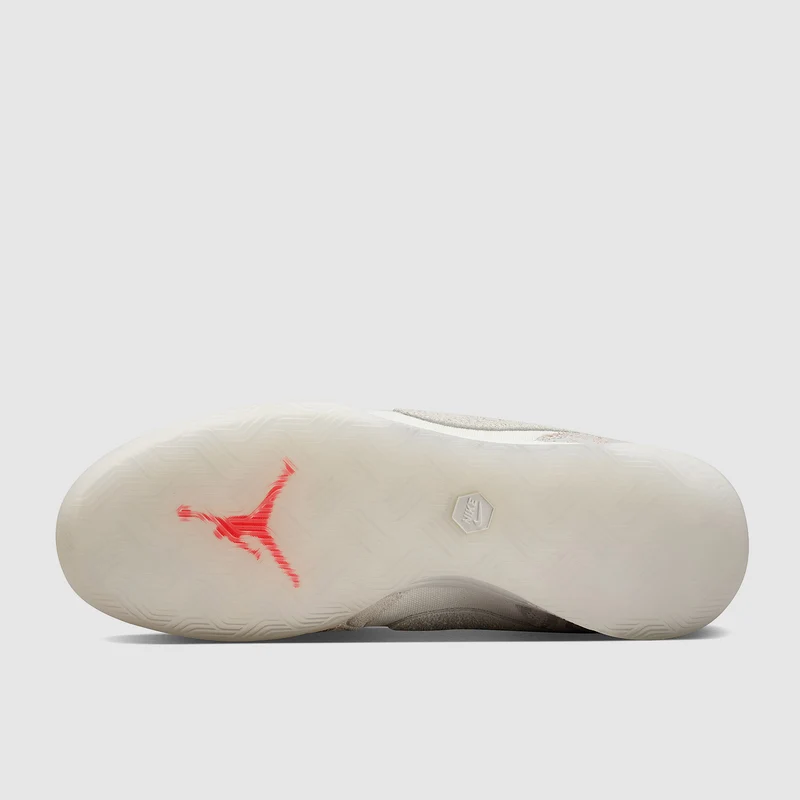Jordan Tiempo Streetgato SE