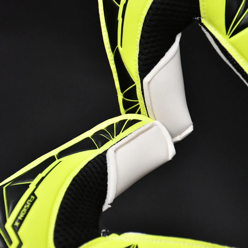 Junior Fusion X Flat Cut Essential Goal Keeper Gloves