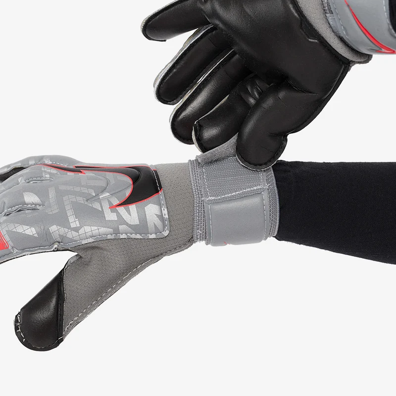 Nike Grip 3