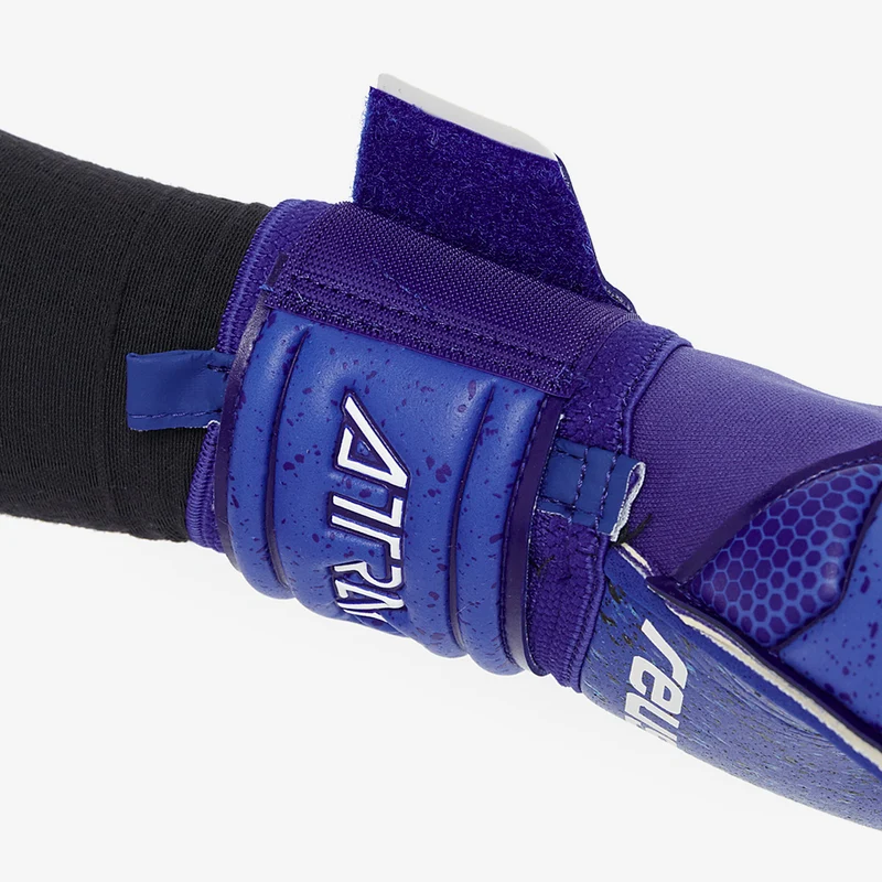 Reusch Attrakt Fusion Guardian